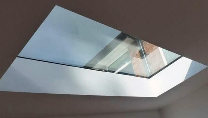 Flat Roof Skylights<br />
